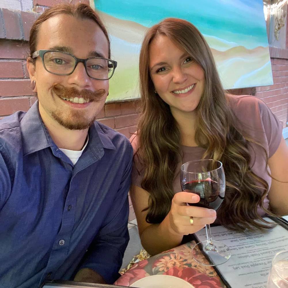 Meet your Posher, Caitlin